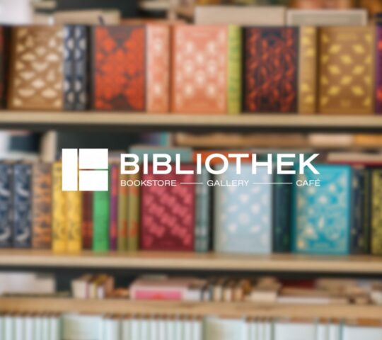 Bibliothek Bookstore + Café